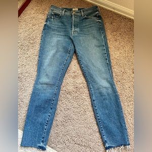 Mother The Stunner Ankle Fray. Color: Crate Digger